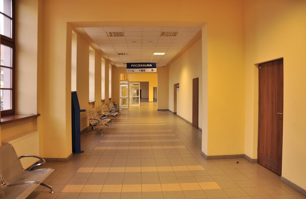 fot. ROBERT KOŃPA 
Wnętrze dworca-widok w kierunku południowym. Obraz
