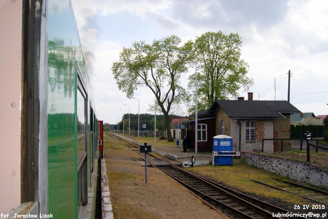 fot. Jarosław Lizak 
Pociąg Regio Ekspres prowadzony trakcją parową ze Zbąszynka do Wolsztyna. Obraz