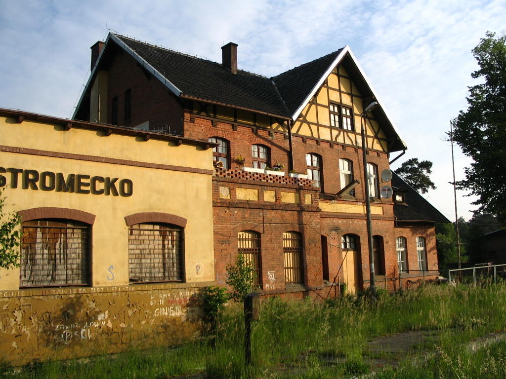 fot. S.Perlik 
Stacja Ostromecko. Rok 2005. Obraz