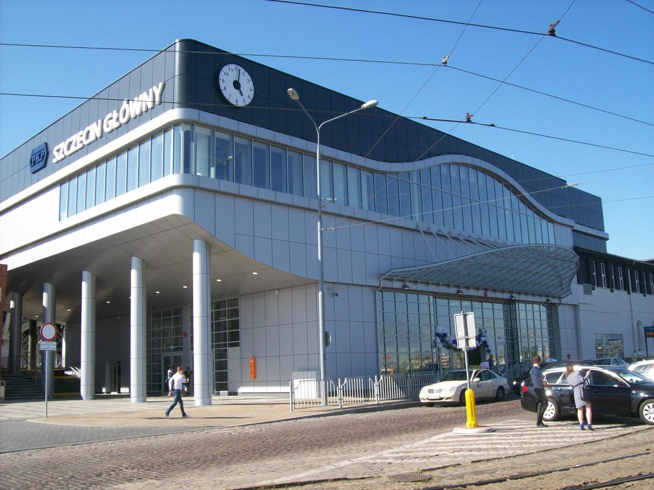 fot. Patryk 
Budynek dworca po przeprowadzonej modernizacji. Obraz