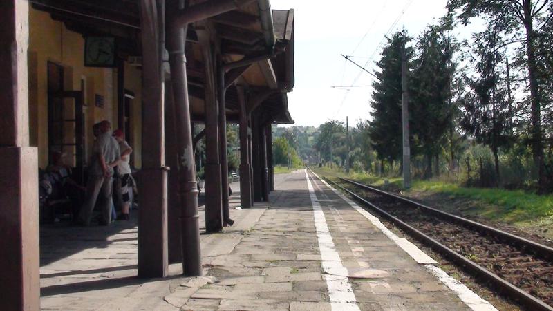fot. MK_MK 
Peron w Rabce. Widok w stronę Chabówki. Obraz