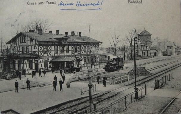 fot. nieznany 
Widok na stację kolejową. Obraz