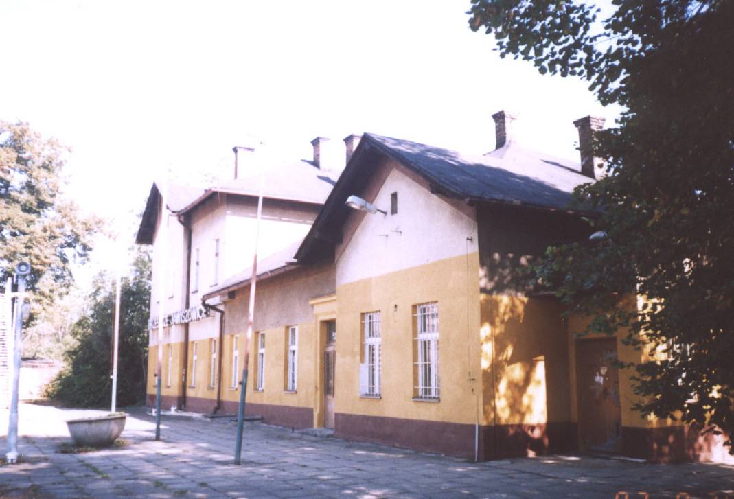 fot. Jan Kadłuczka 
Brzeszcze Jawiszowickie. Budynek stacji PKP. Obraz