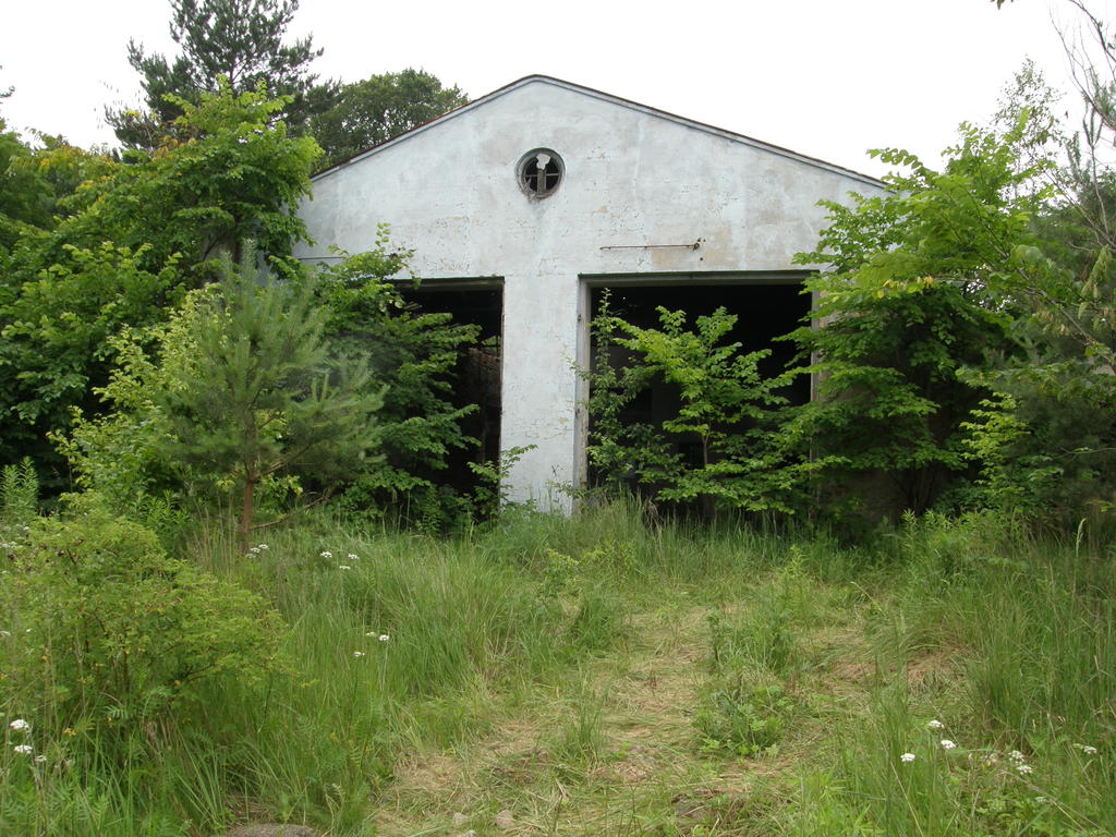 fot. Przemysław Więcek 
Była lokomotywownia w Słotwinach. Widok w stronę Koluszek. 2,5 km. Obraz