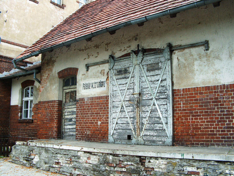 fot. Michał Kłosowski 
Magazyn przy stacji kolejowej w Trzcielu. Obraz