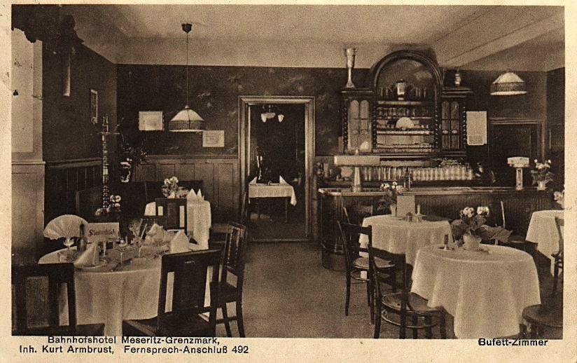 fot. nieznany 
Restauracja dworcowa
Ze zbiorów Miłosza Telesińskiego. Obraz
