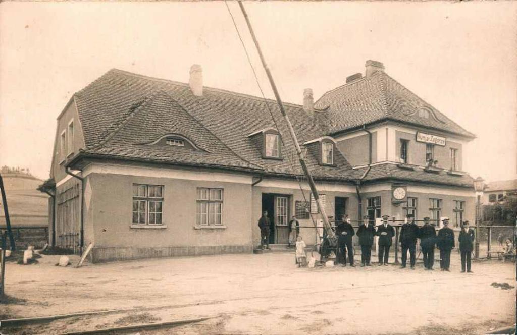fot. nieznany 
Dworzec. Rumia Zagórze.Na starej fotografii. Obraz