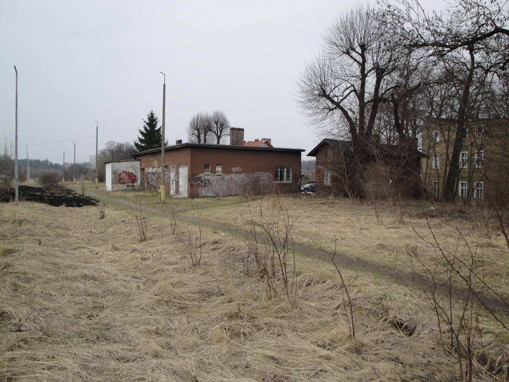 fot. Jakub Pałgan 
BUDYNEK DWORCA. Widok z torowiska. Obraz