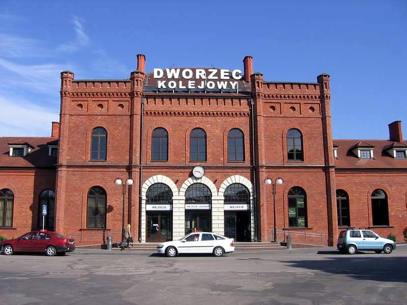 fot. Sławomir Walecki 
Dworzec. Widok od strony miasta. Obraz
