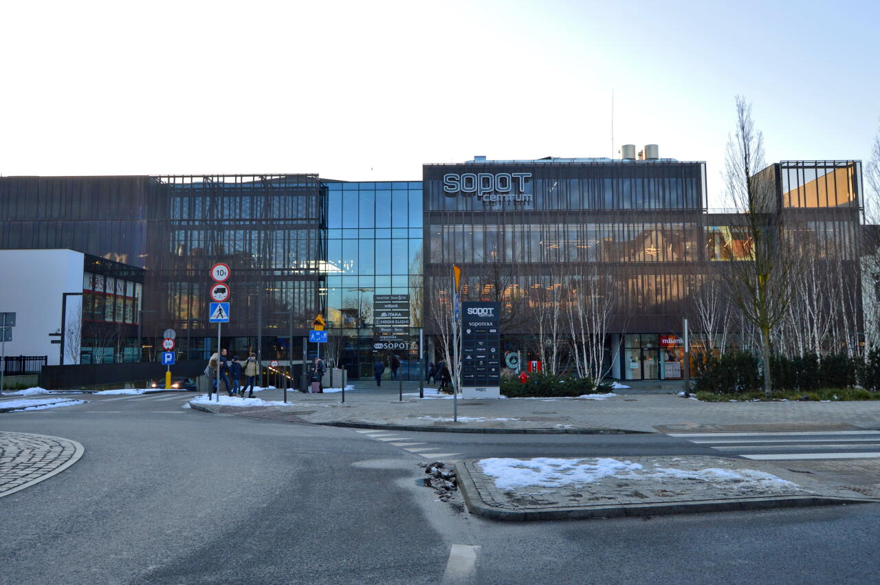 fot. Tomasz 
Sopot, budynek dworca. Widok z ulicy Fryderyka Chopina. Obraz