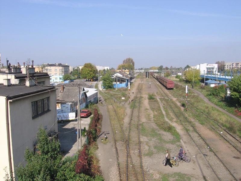 fot. Wojciech Cupiał 
Panorama stacji w Mielcu w kierunku Tarnobrzega. Po lewej widoczny budynek nastawni Mpd. Obraz