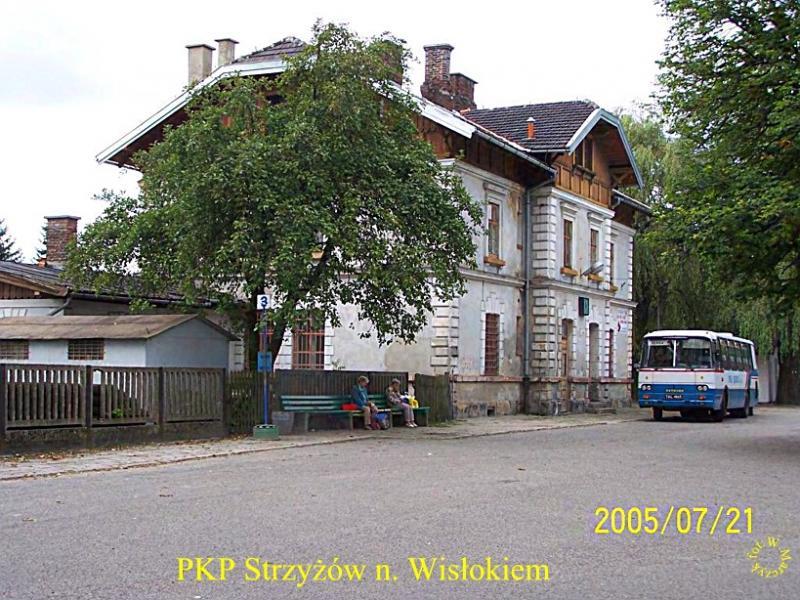 fot. Wacław Marczyk 
Budynek dworca od strony podjazdu. Obraz