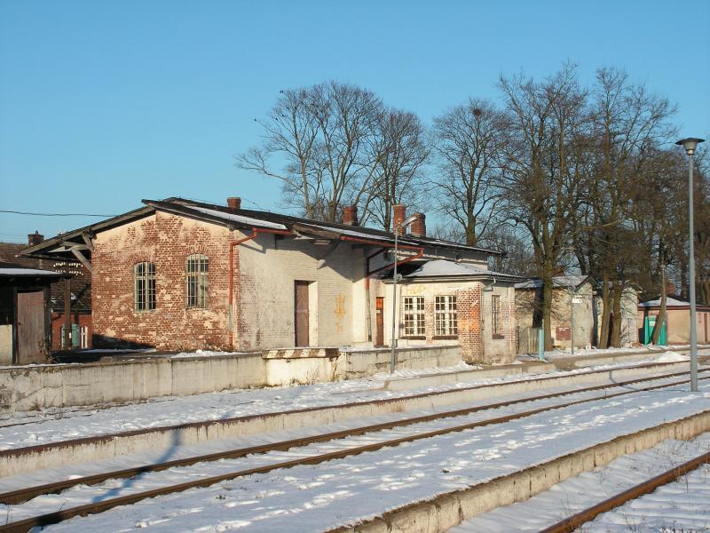 fot. Mariusz Krzuszcz 
Budynek dworca od strony torów. Obraz