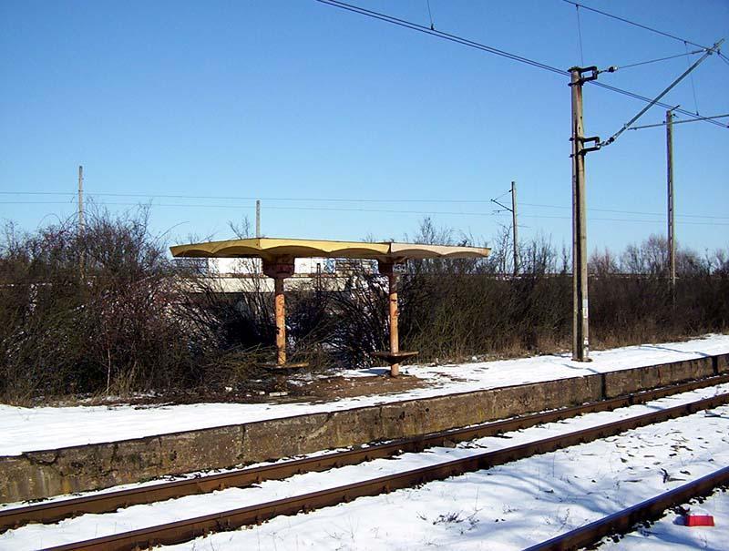 fot. Marek Gościniak 
Nowa Wieś Poznańska. Peron i jego zadaszenie. Obraz