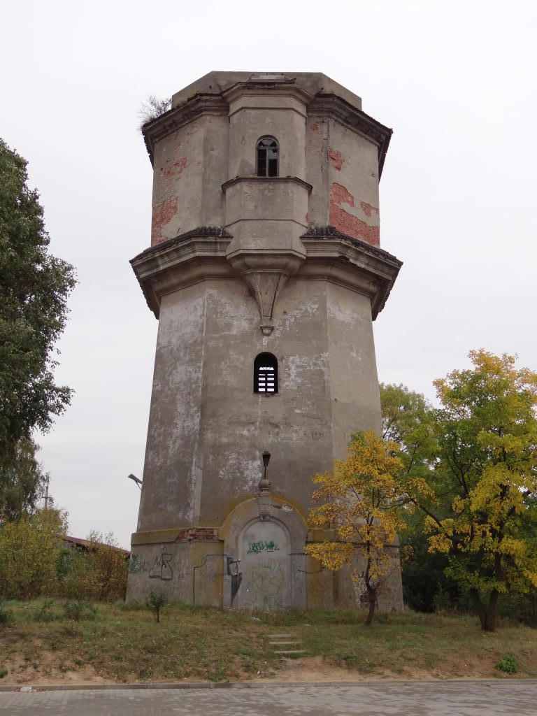 fot. Przemysław Więcek 
Wieża wodna. W lewo Piotrków Trybunalski, w prawo Częstochowa. 188,9 km. Obraz