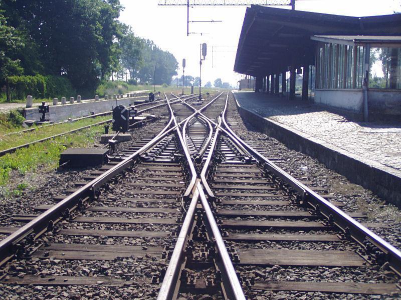 fot. chojrak91 
Anglik przy peronie na stacji Szymankowo. W oddali widać nastawnie dysponującą SZ. Obraz