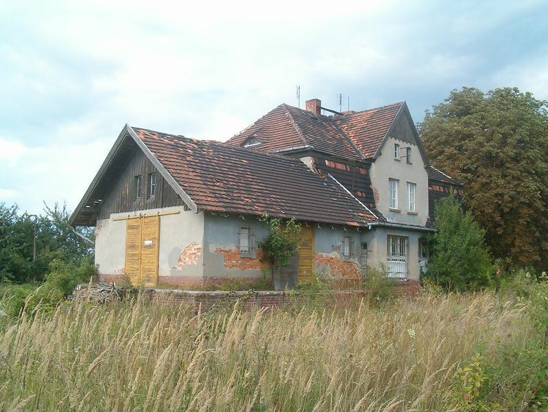 fot. Maciej Banasiński 
Bukowa Śląska. Spojrzenie od strony peronów. Obraz