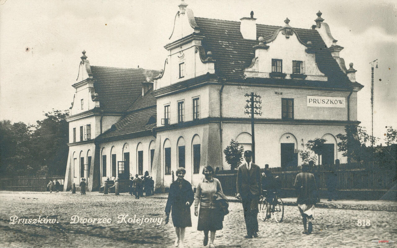 fot. nieznany 
Budynek dworca. Obraz