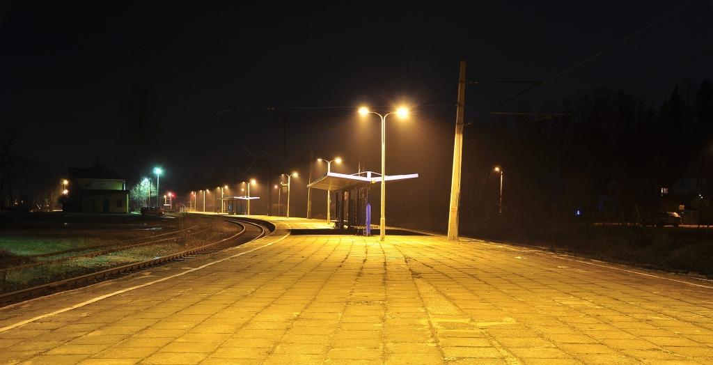 fot. ROBERT KOŃPA 
Widok na peron od strony wjazdu ze Zwardonia. Obraz