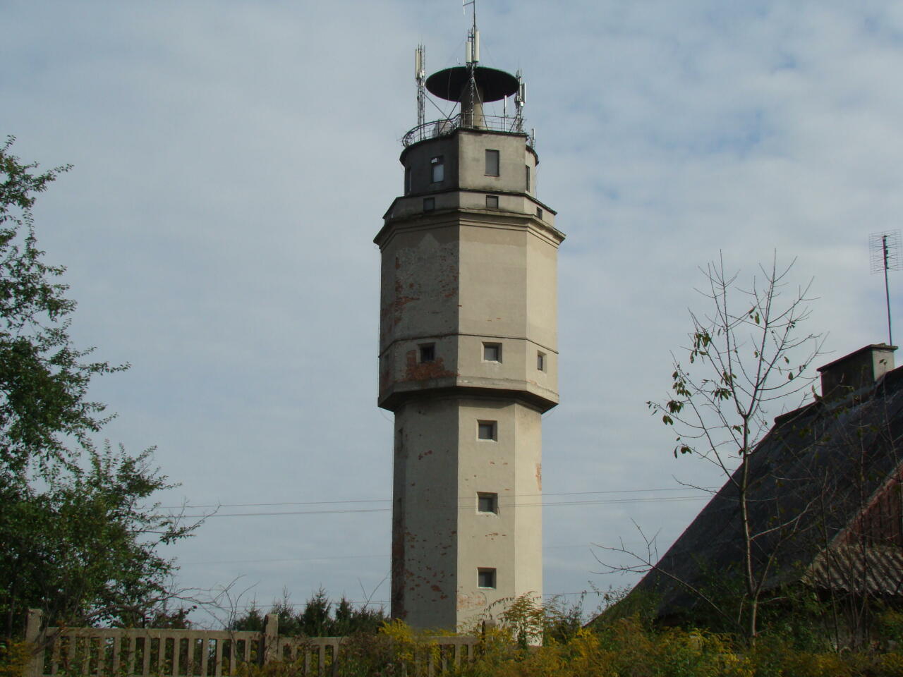 fot. Andrzej Gruszewski 
Mszczonów, km 26,5. Wieża wodna. Obraz