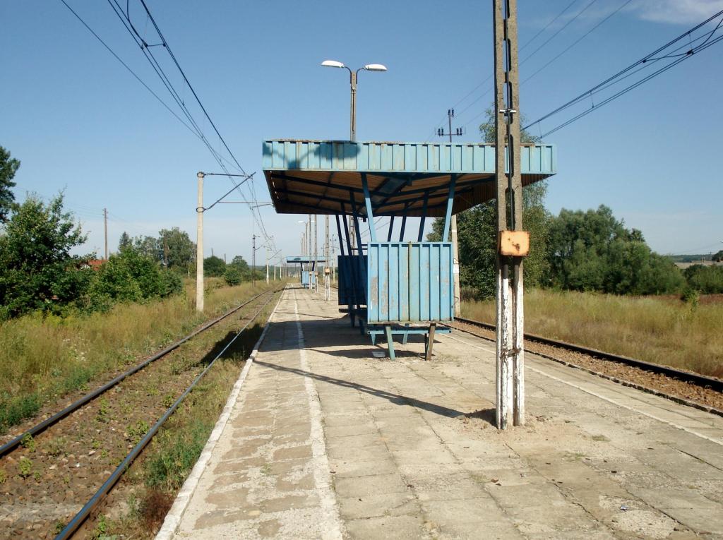 fot. Peter83 
Wiaty przystankowe na peronie. Obraz