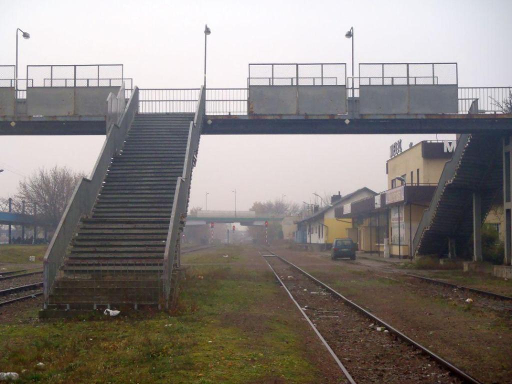 fot. octanq 
Mielec: perony-nieperony, widok w kierunku Dębicy; Obraz